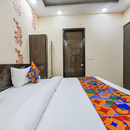 Hotel Fabexpress Unicon Neu-Delhi Exterior foto